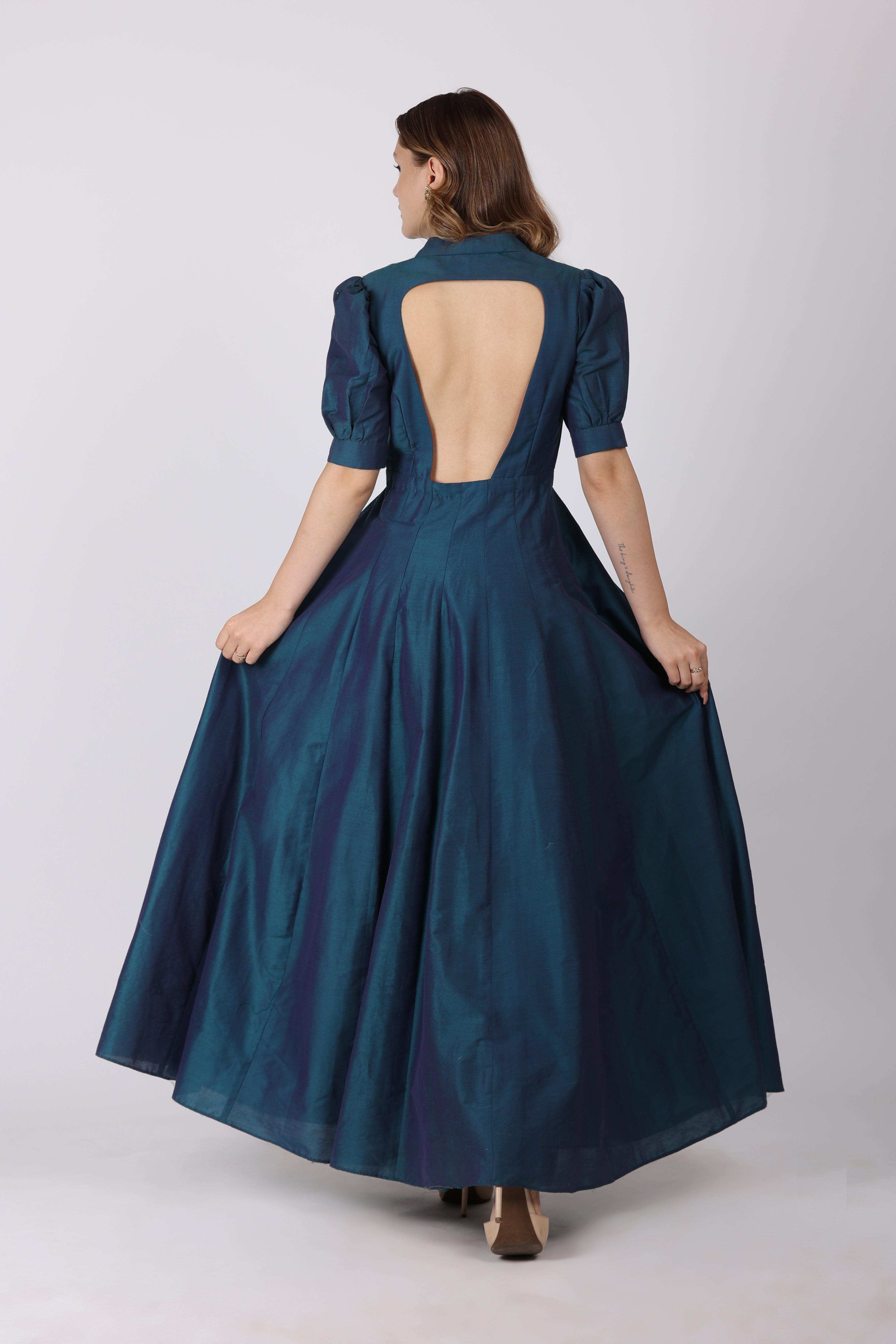 NAMAH BY PARUL MONGIA Teal Embroidered Slit Kurta and Pant