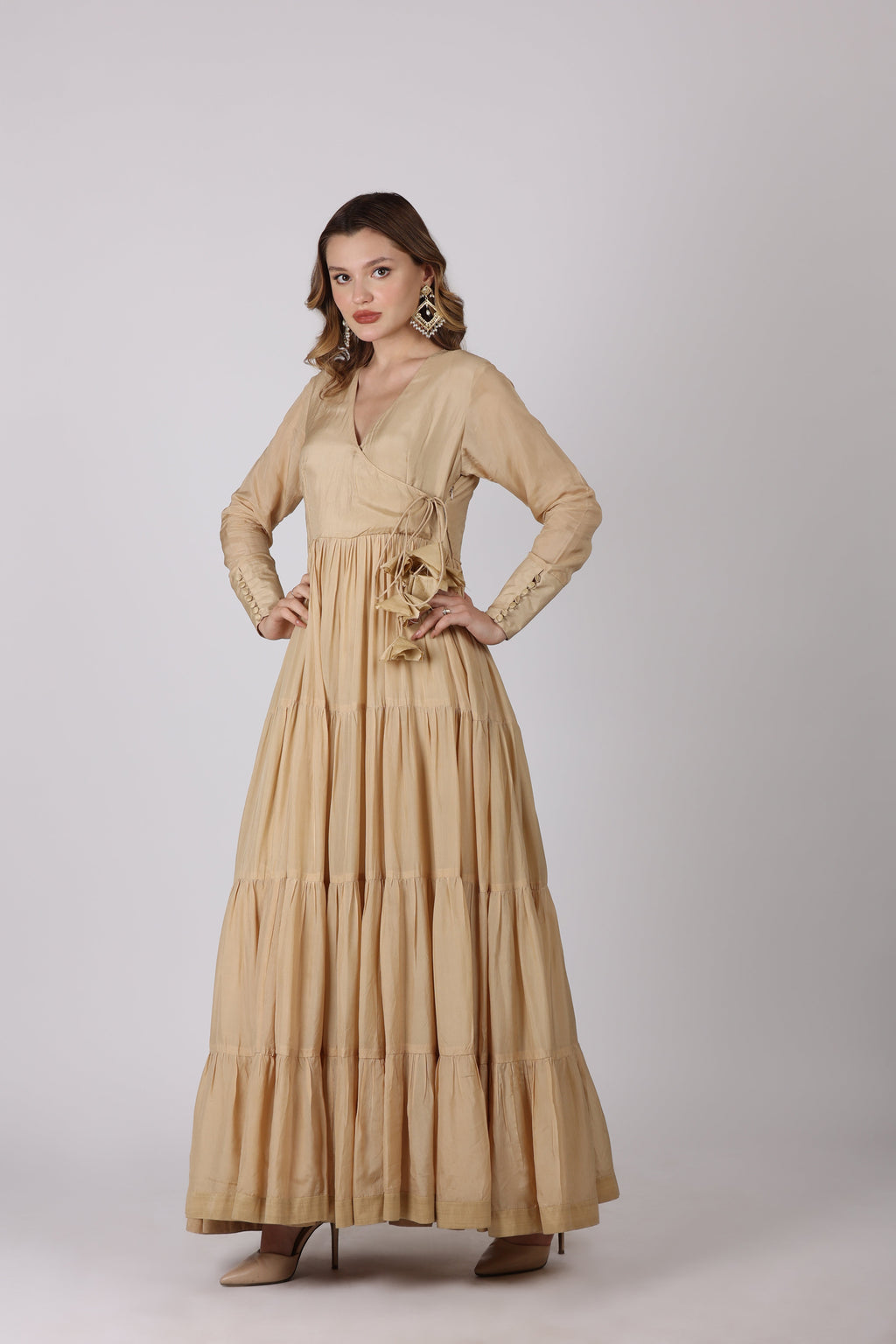 BEIGE TIER ANARKLI
