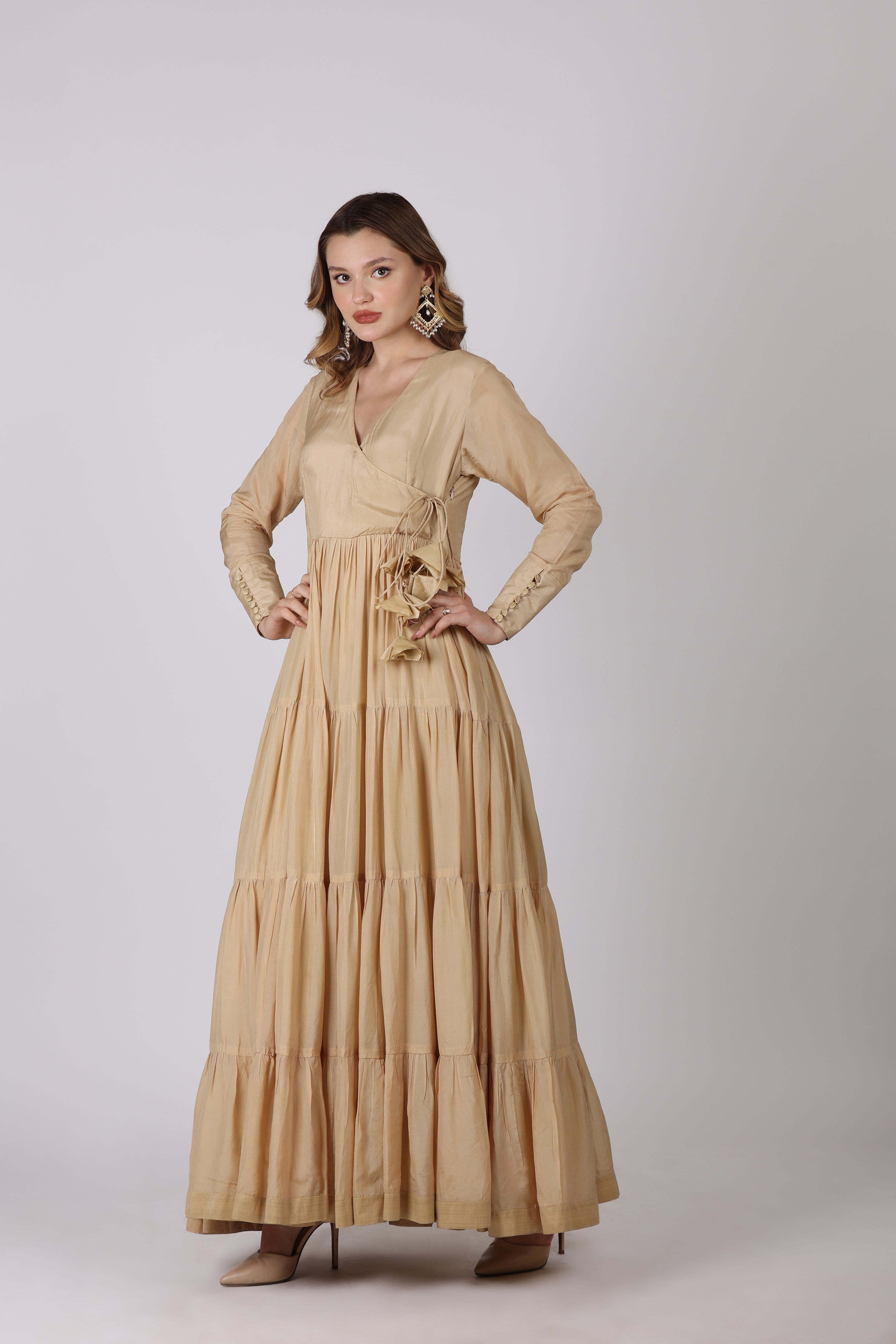 BEIGE TIER ANARKLI