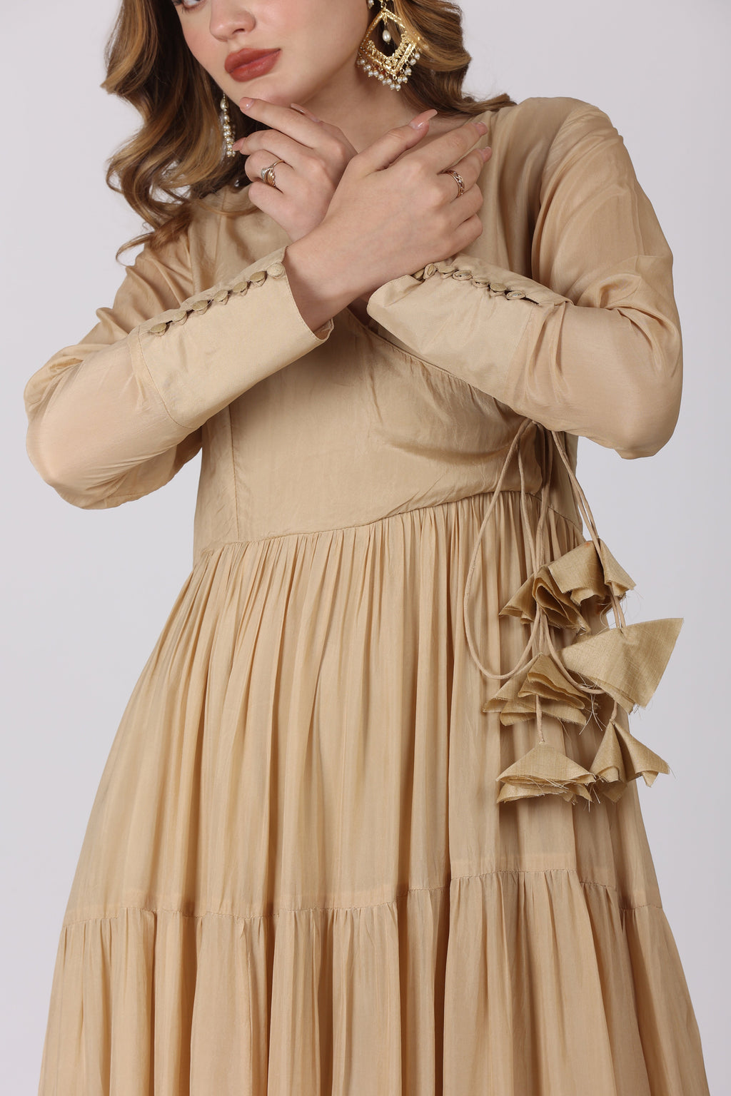 BEIGE TIER ANARKLI
